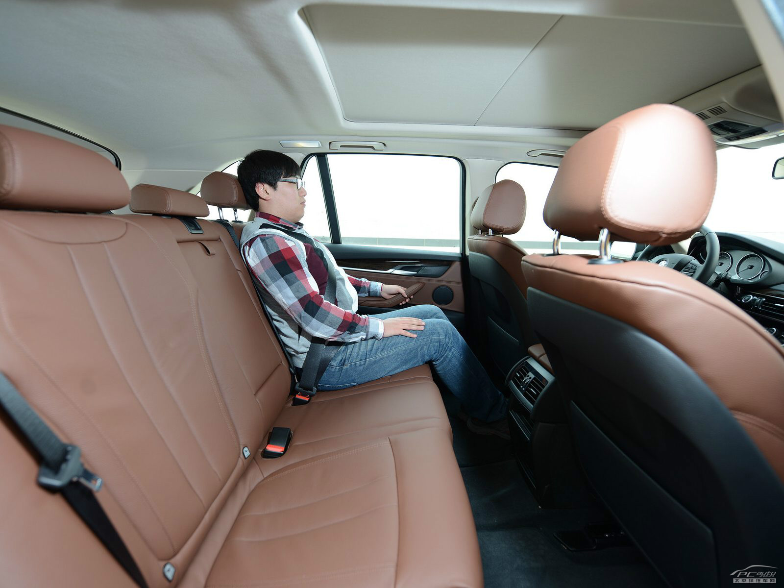 寶馬X5(進(jìn)口)空間高清大圖