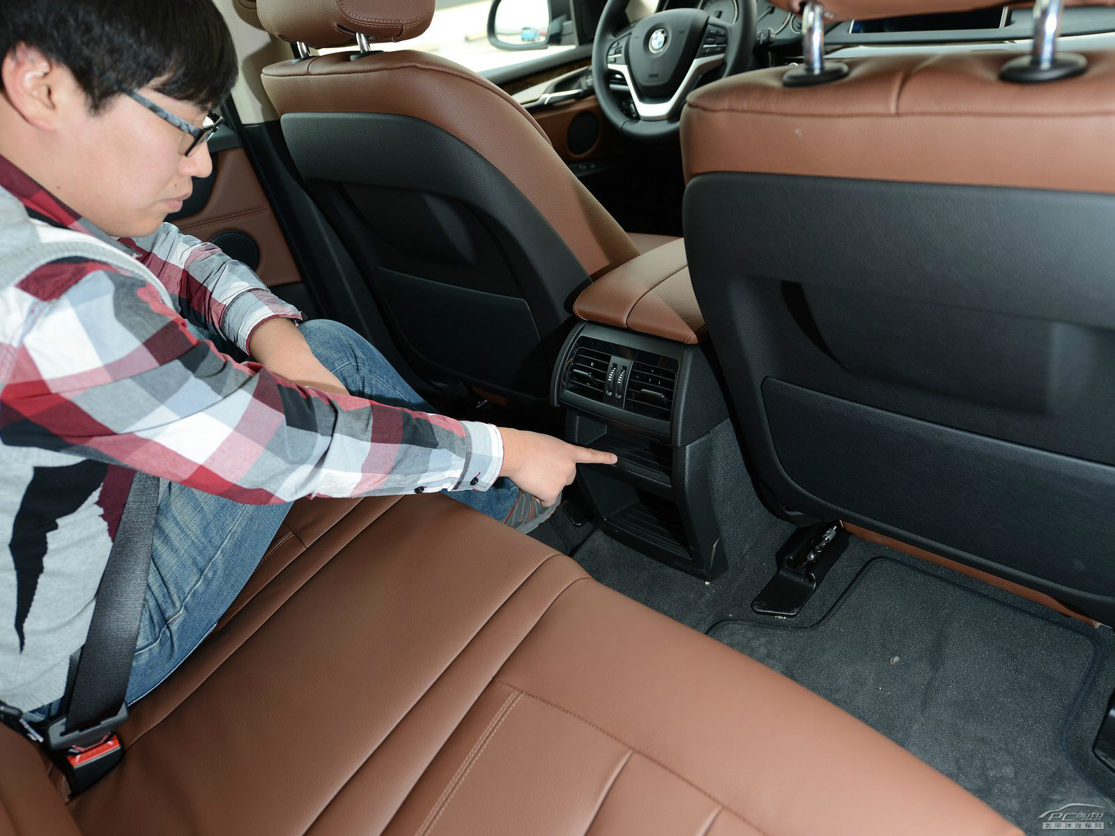 寶馬X5(進(jìn)口)空間高清大圖