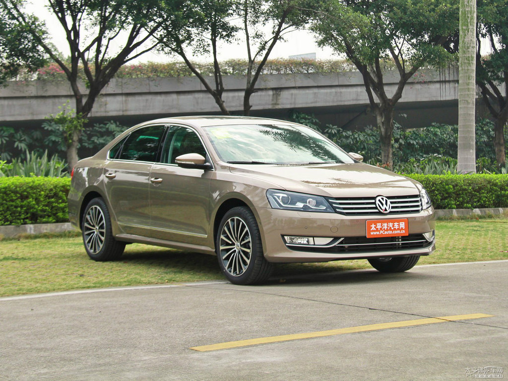 帕薩特整車外觀外觀圖片