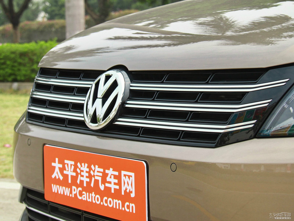 釉金帕薩特車頭外觀圖片
