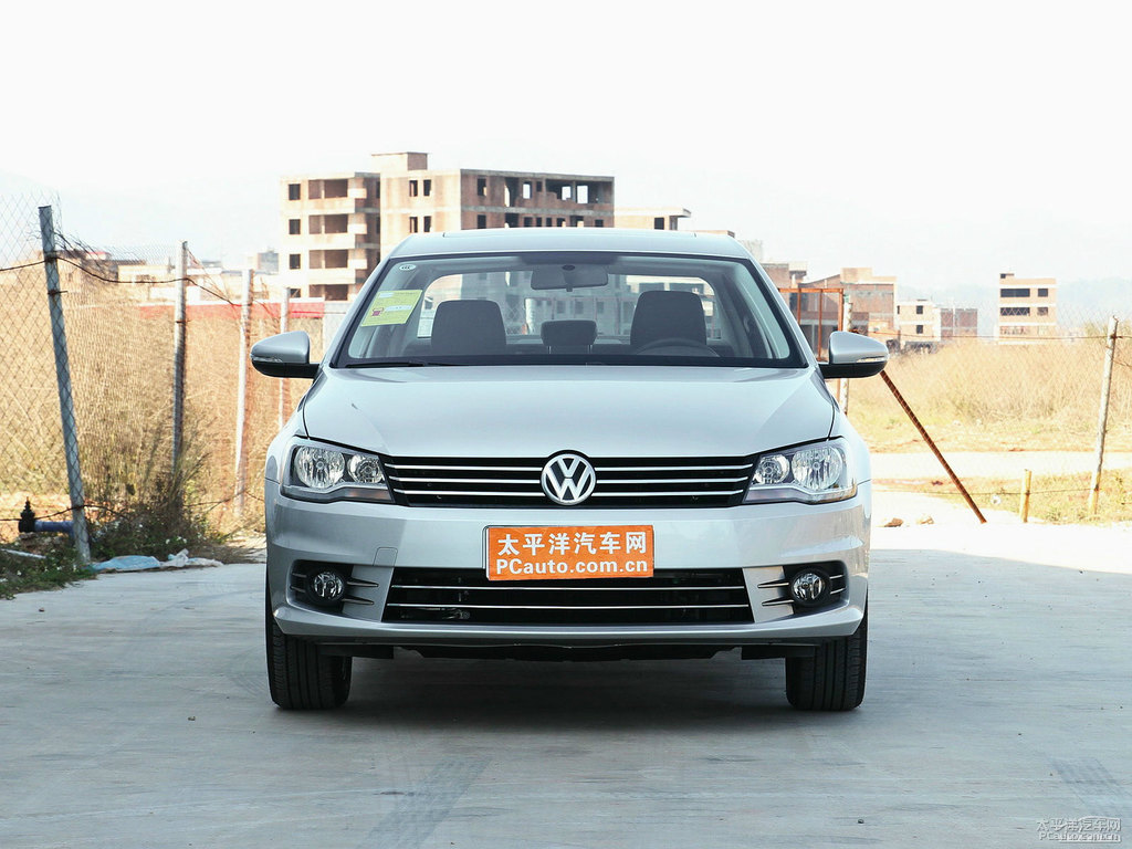 水晶銀寶來(lái)整車(chē)外觀(guān)外觀(guān)圖片