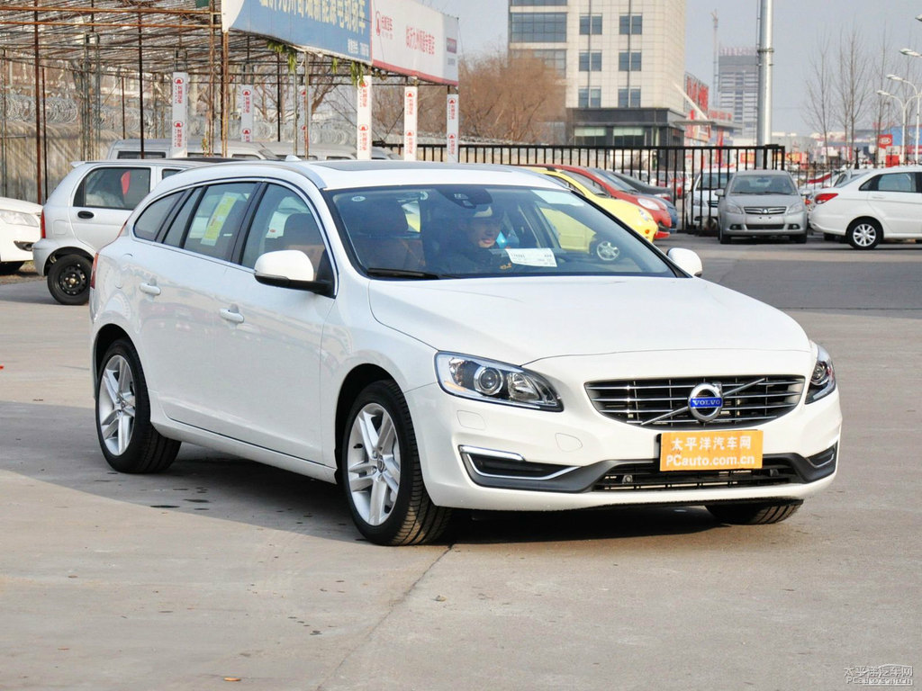 冰雪白沃爾沃V60整車外觀外觀圖片