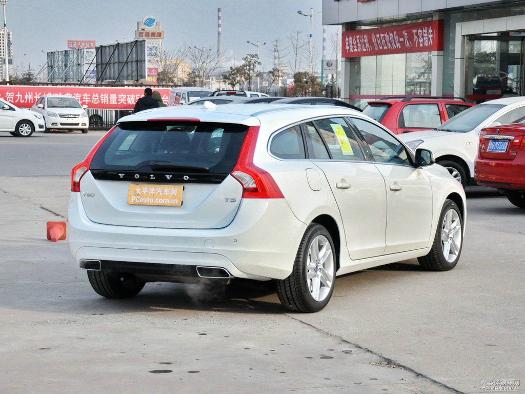 冰雪白沃爾沃V60整車外觀外觀圖片