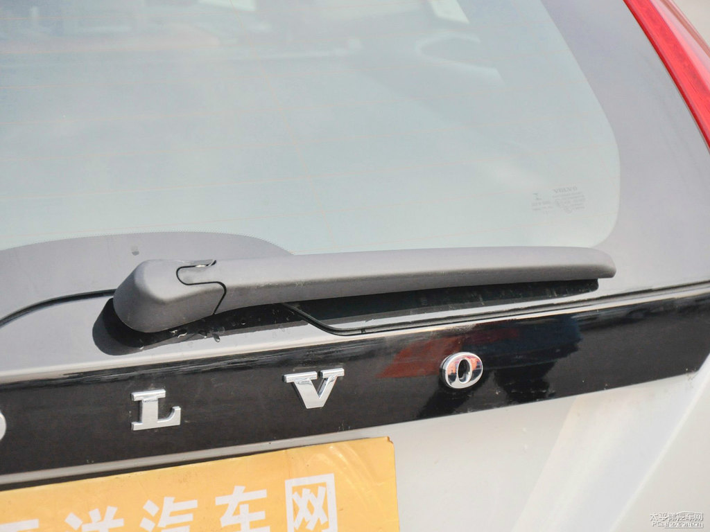 冰雪白沃爾沃V60車尾外觀圖片