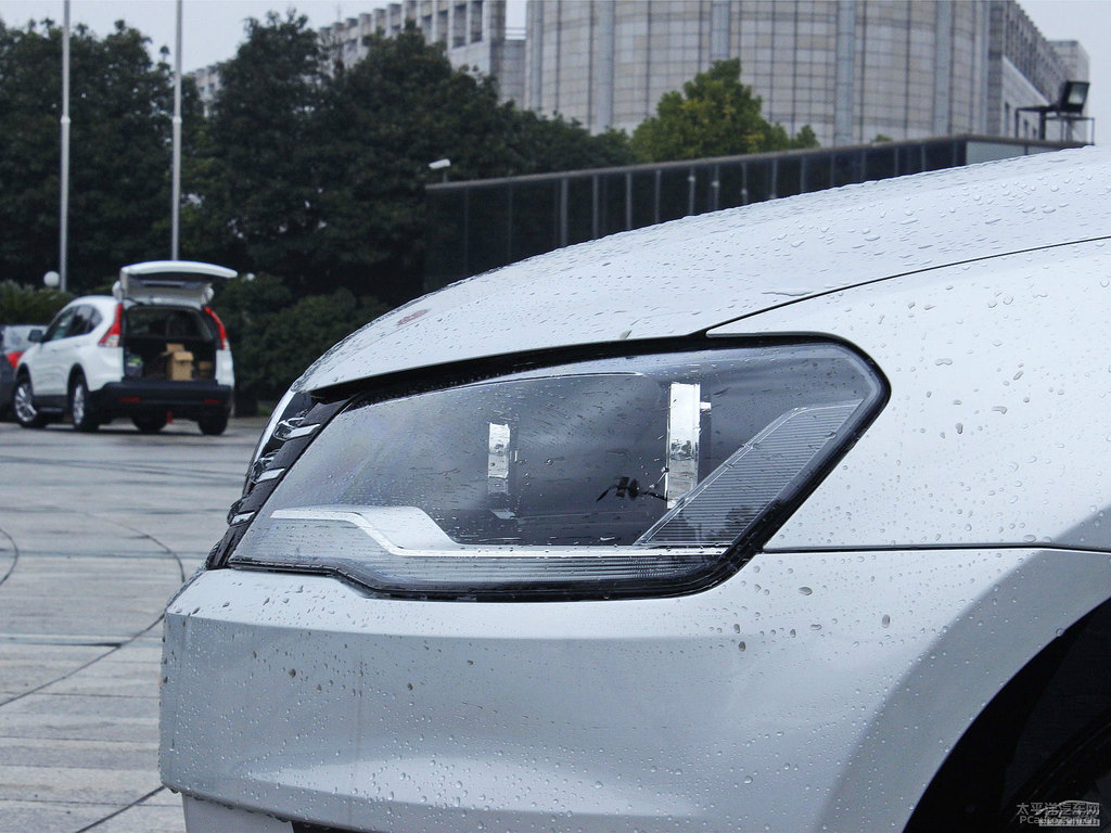 水晶銀寶來車頭外觀圖片
