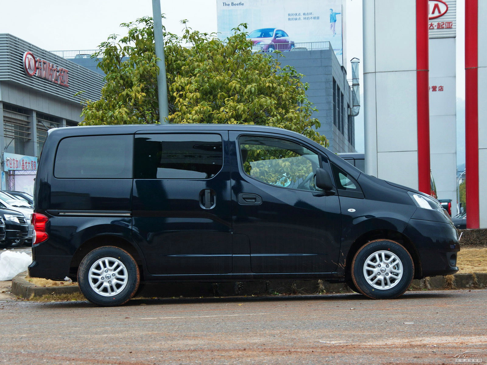 日產(chǎn)NV200外觀高清大圖