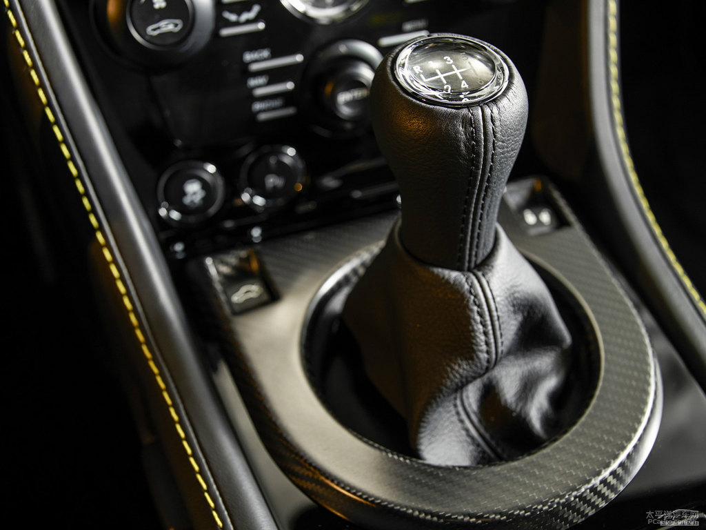 V8 Vantageп؃(ni)DƬ