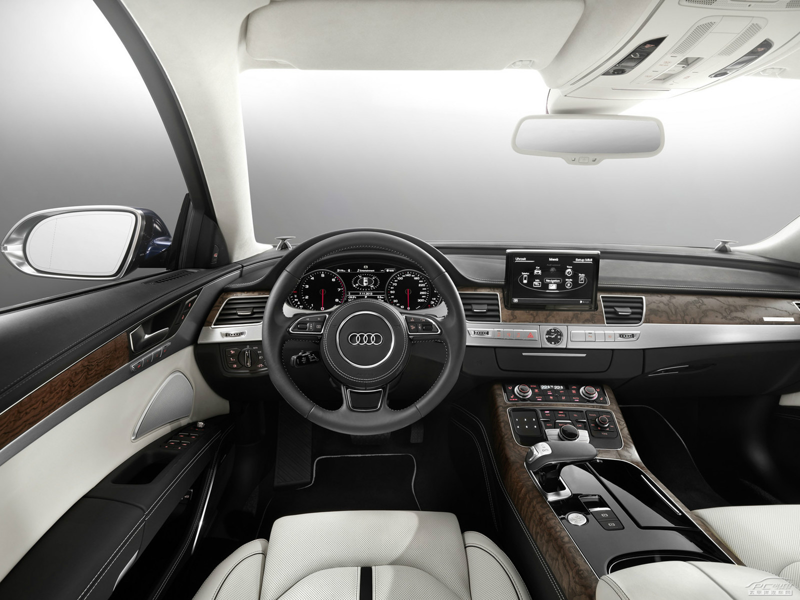 奧迪A8內(nèi)飾高清大圖