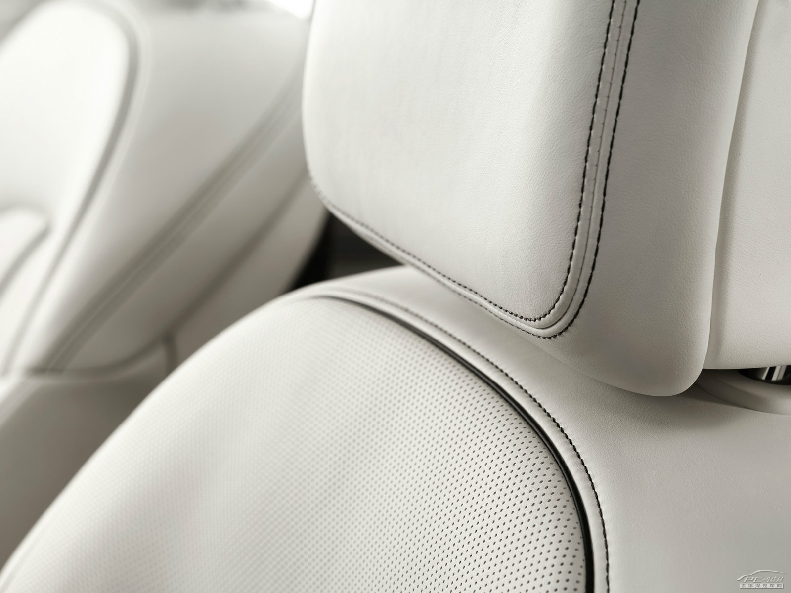 奧迪A8內(nèi)飾高清大圖