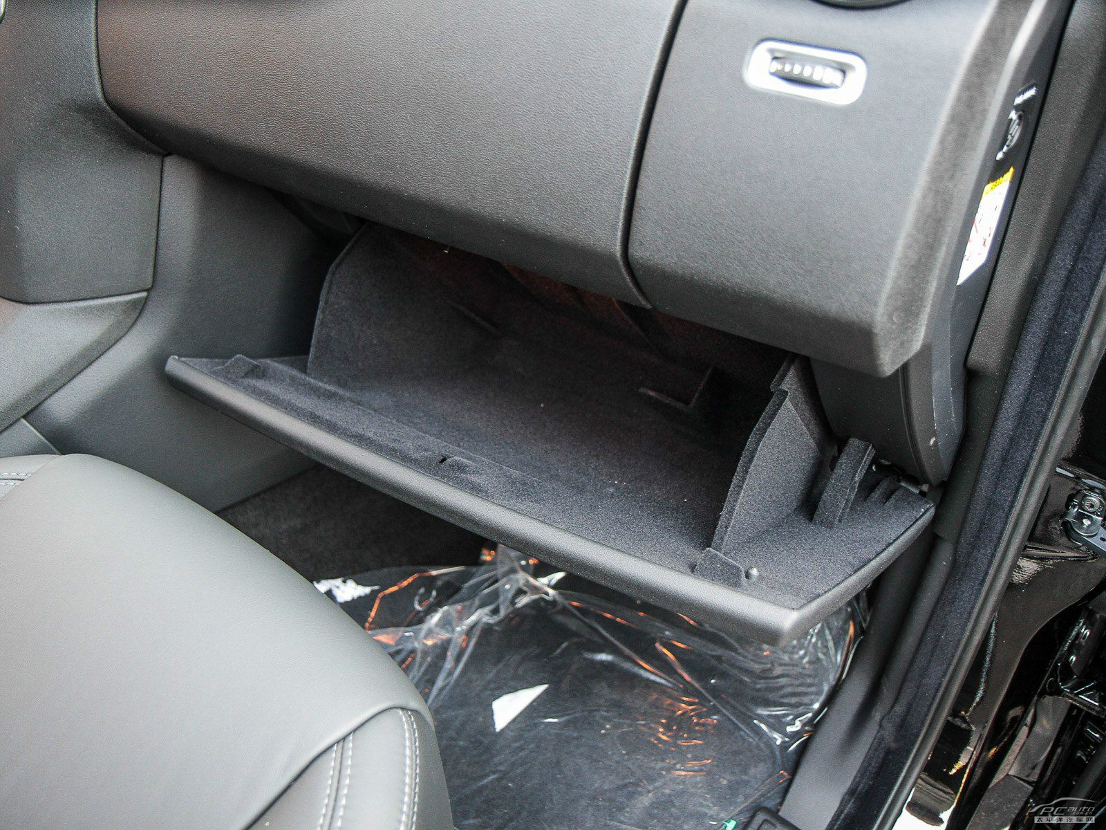 發(fā)現(xiàn)空間高清大圖