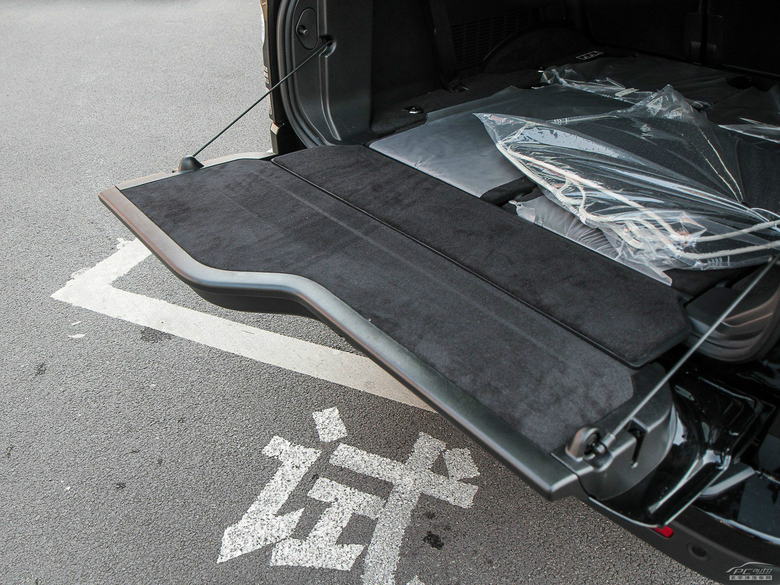 發(fā)現(xiàn)空間高清大圖