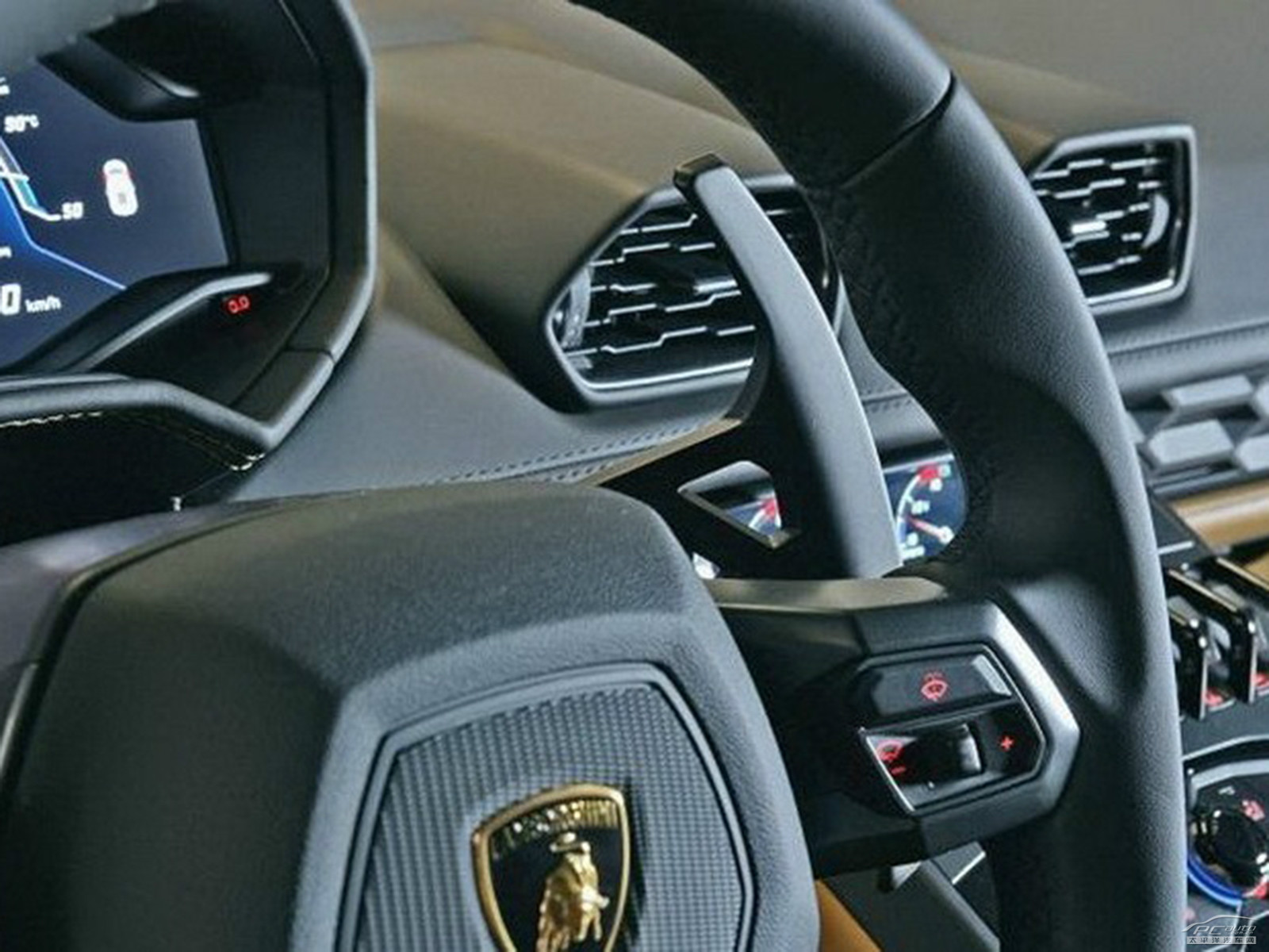 Huracán內(nèi)飾高清大圖