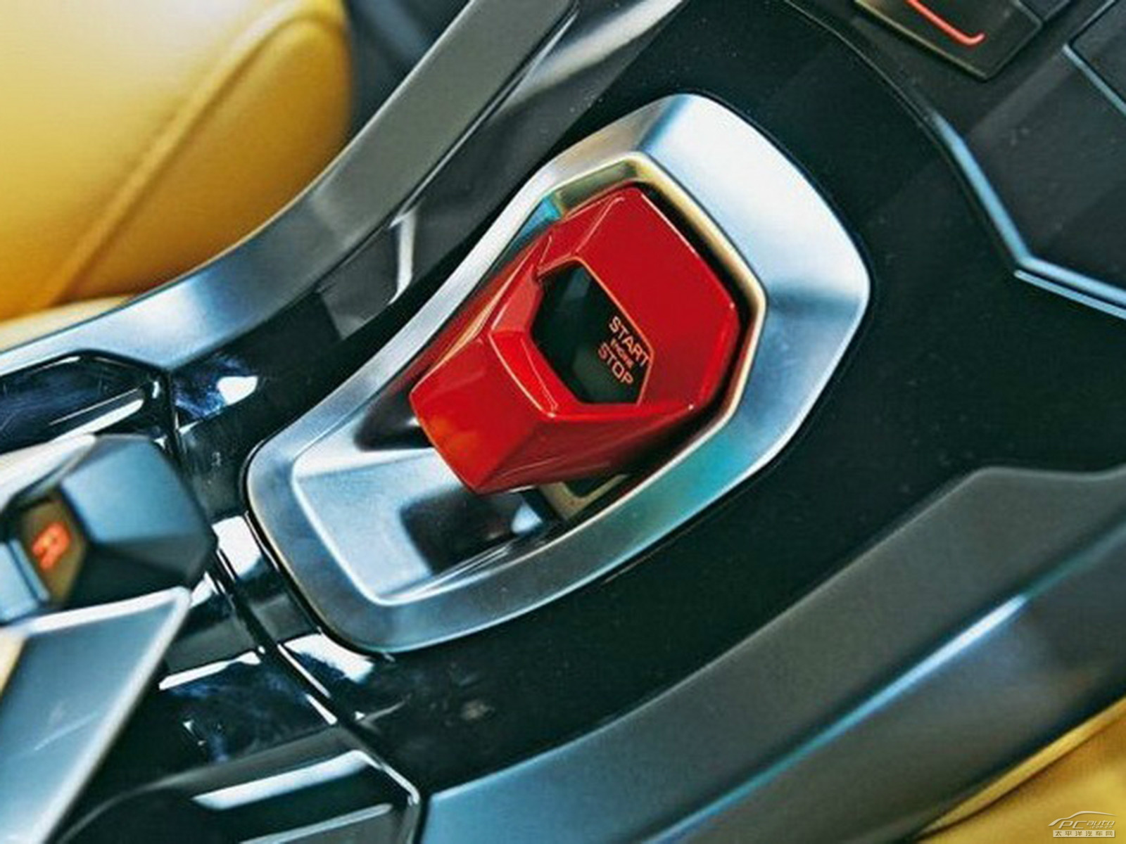 Huracán內(nèi)飾高清大圖