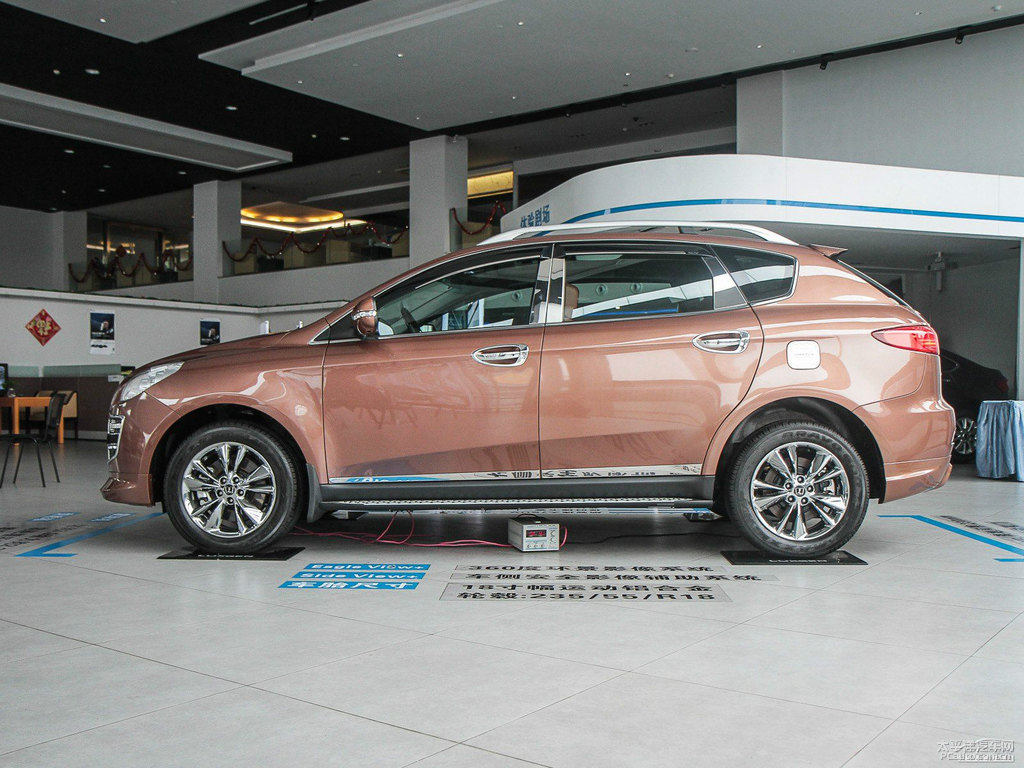 Kȼ{ǽݴ7 SUV܇^^DƬ