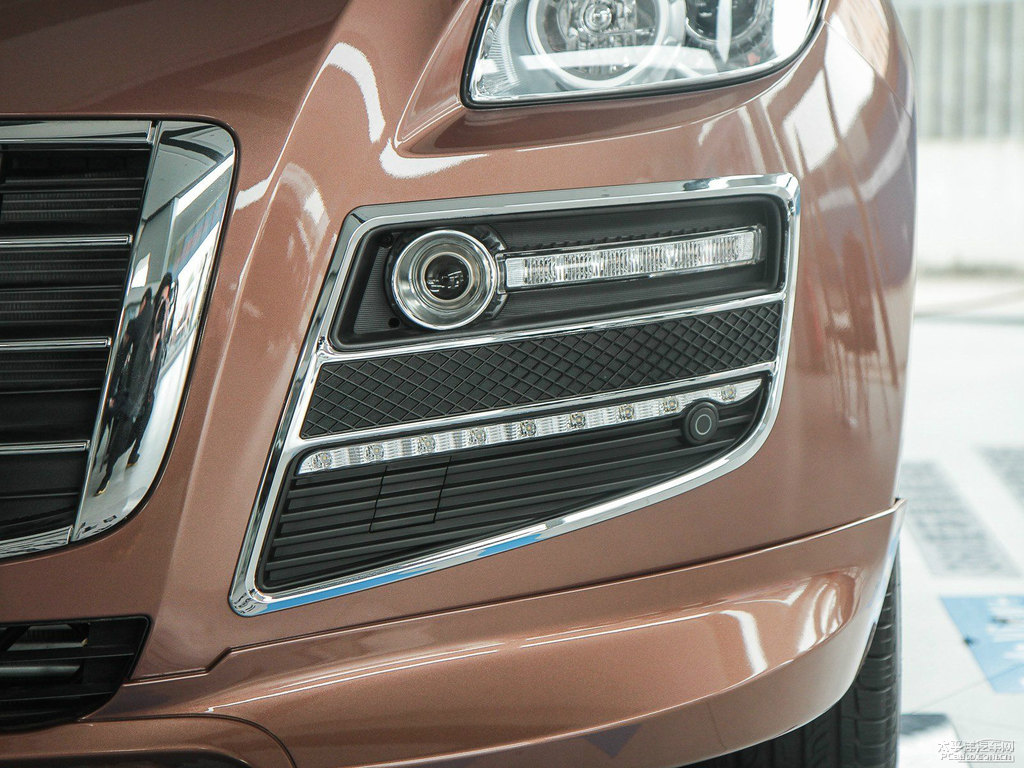 Kȼ{ǽݴ7 SUV܇^^DƬ