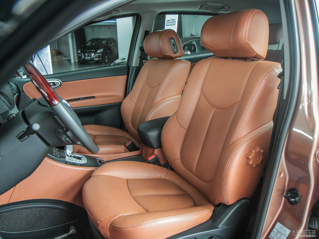 Kȼ{ǽݴ7 SUV΃(ni)DƬ