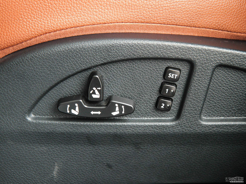 Kȼ{ǽݴ7 SUV΃(ni)DƬ