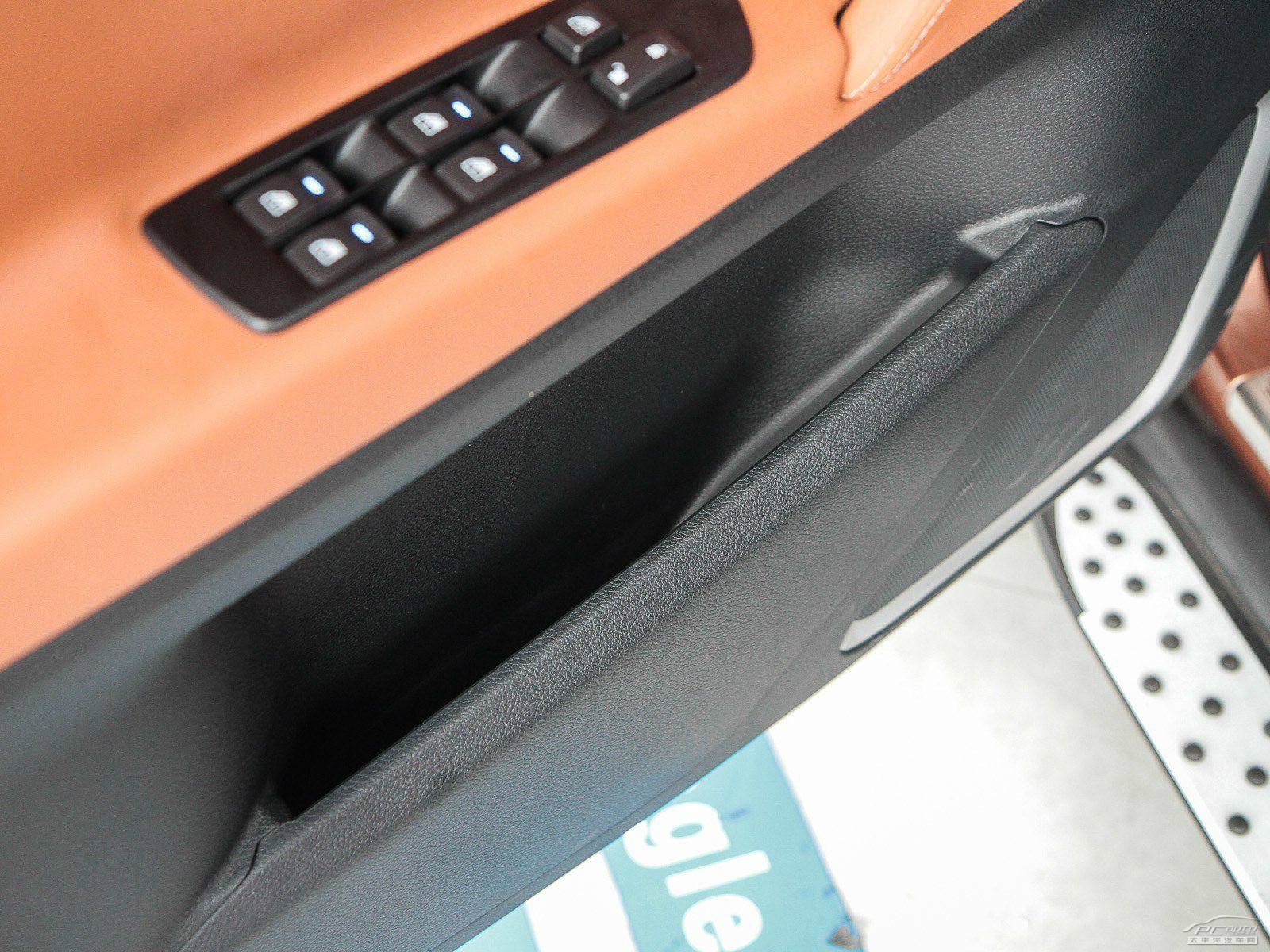 納智捷大7 SUV空間高清大圖