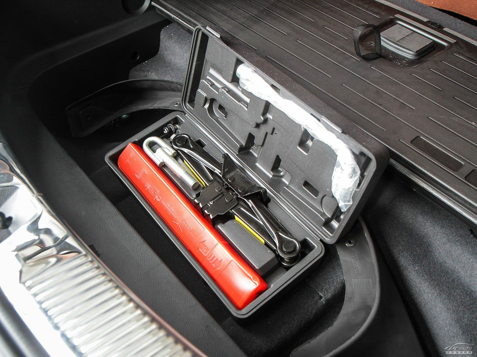 納智捷大7 SUV細(xì)節(jié)高清大圖