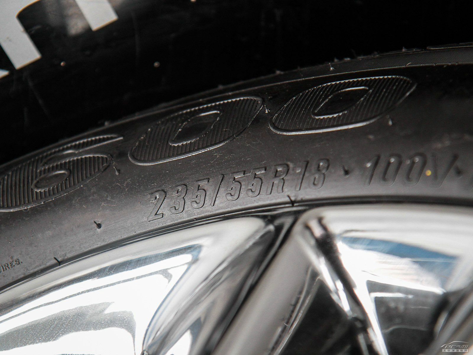 納智捷大7 SUV細(xì)節(jié)高清大圖