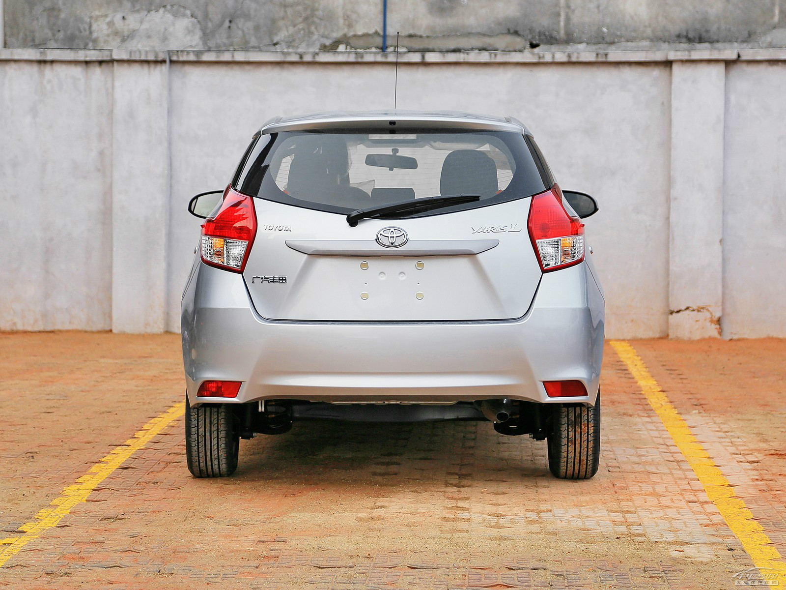 YARiS L 致炫外觀高清大圖