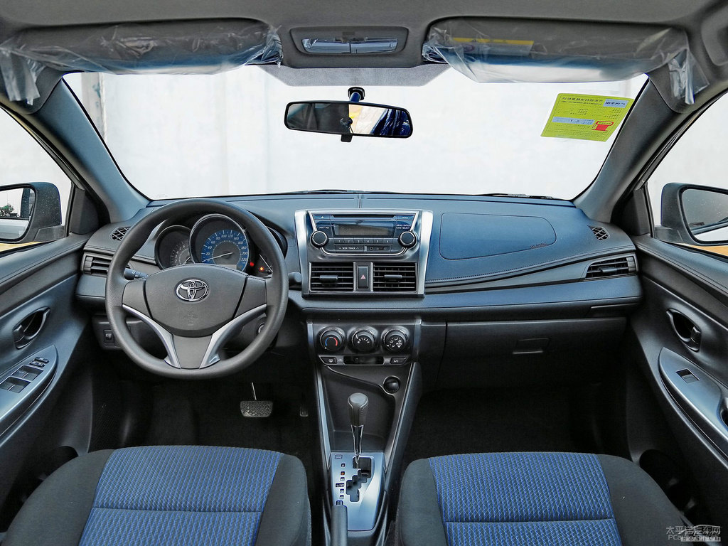 水晶銀YARiS L 致炫中控內(nèi)飾圖片