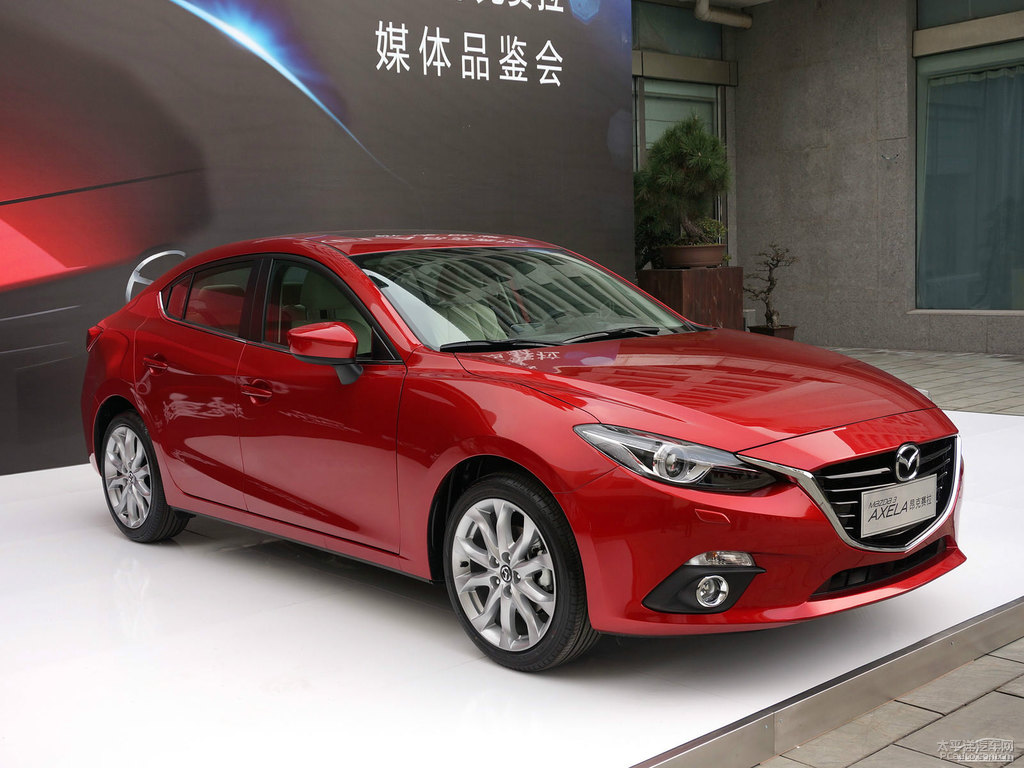 魂動紅馬自達3 昂克賽拉整車外觀外觀圖片