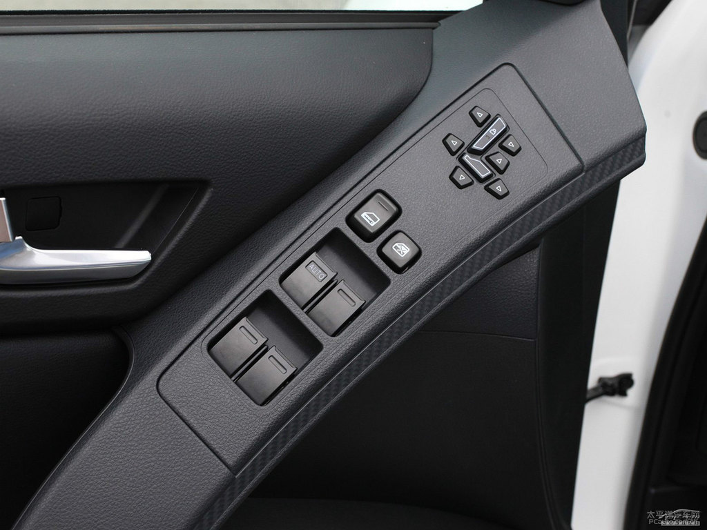 ɰ׼{ǽ݃(yu)6 SUV܇(ni)DƬ