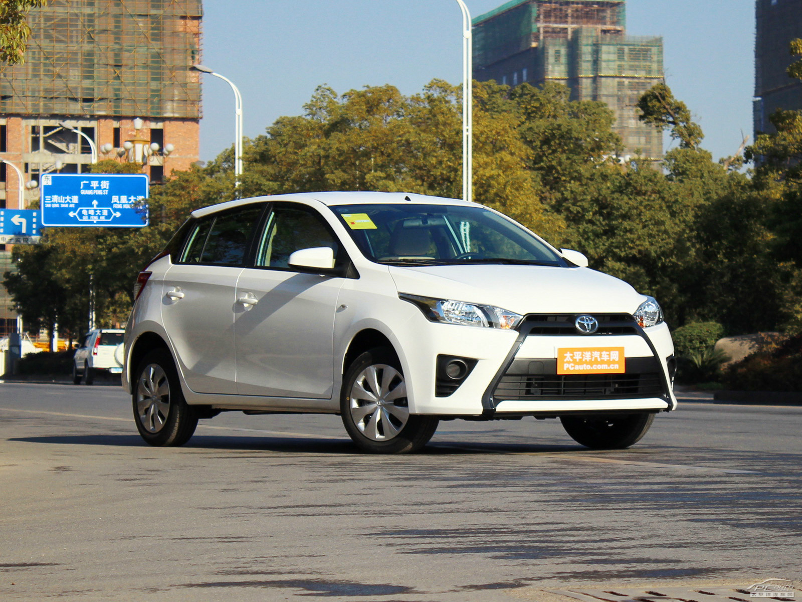 YARiS L 致炫外觀高清大圖