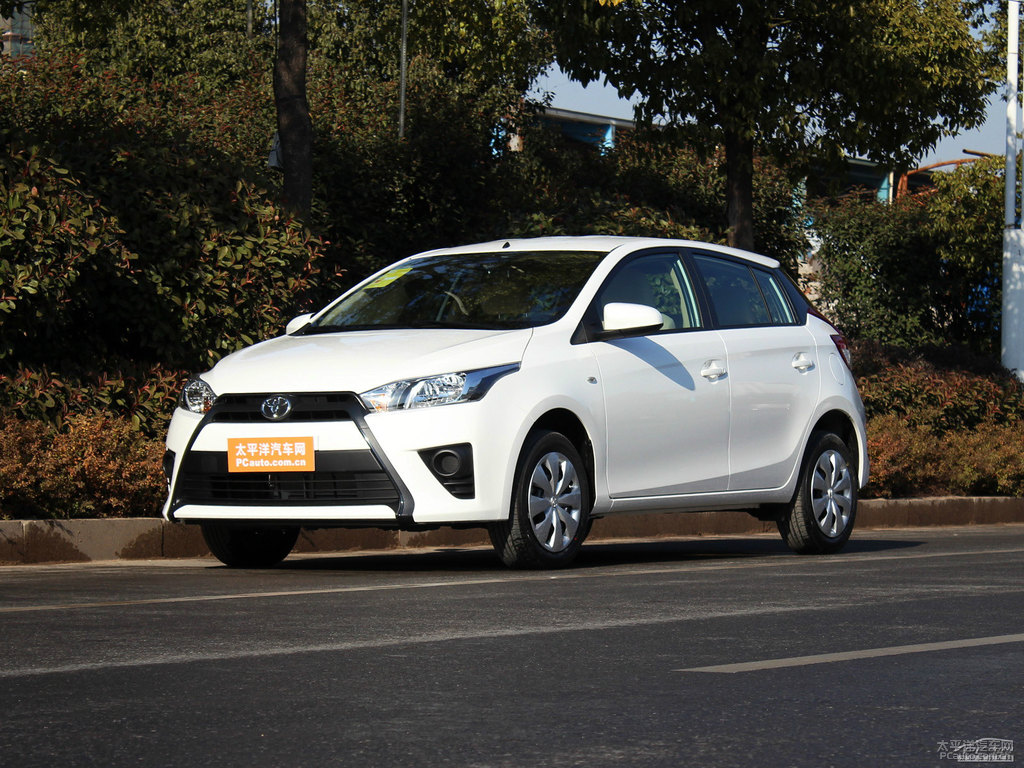 天際白YARiS L 致炫整車外觀外觀圖片