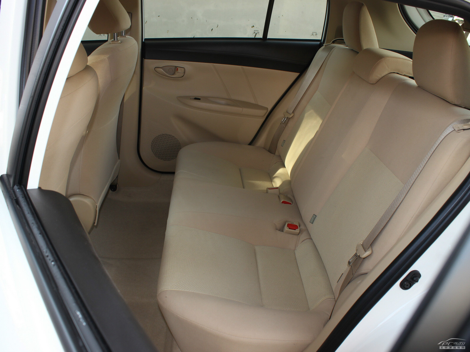 YARiS L 致炫空間高清大圖