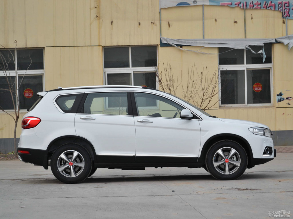 簡(jiǎn)約白哈弗H6整車外觀外觀圖片