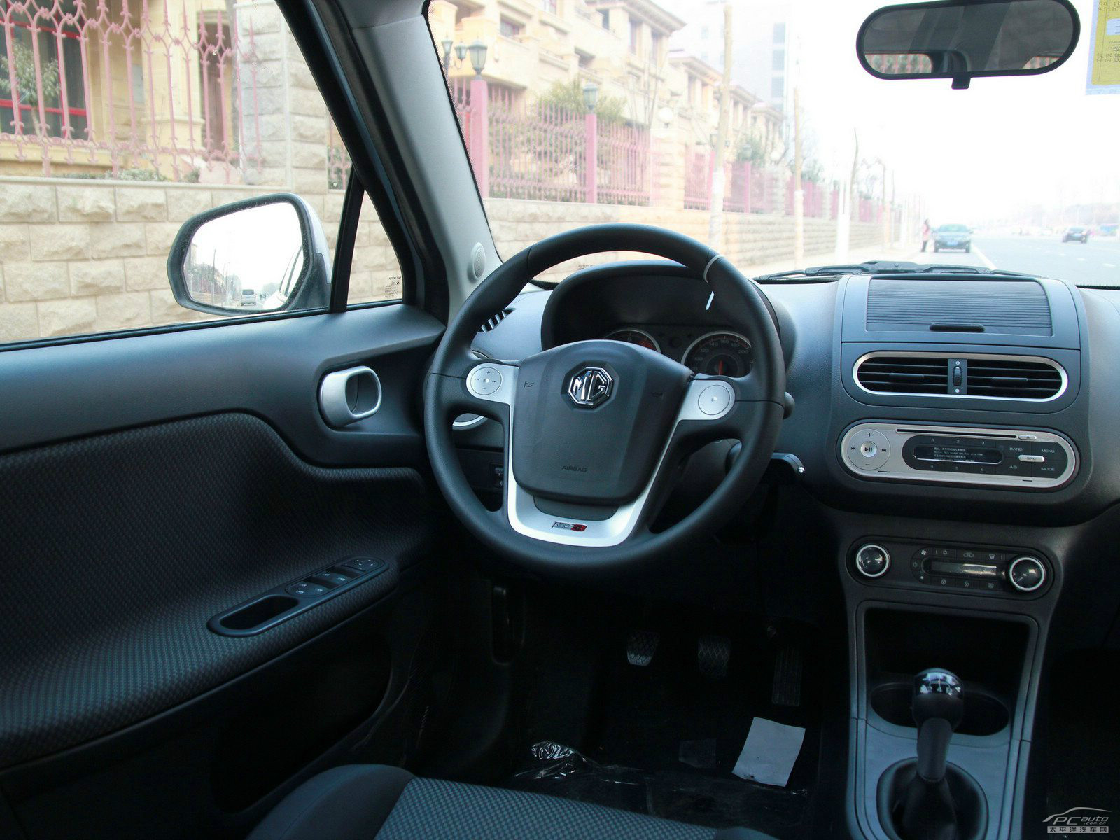 名爵3內(nèi)飾高清大圖