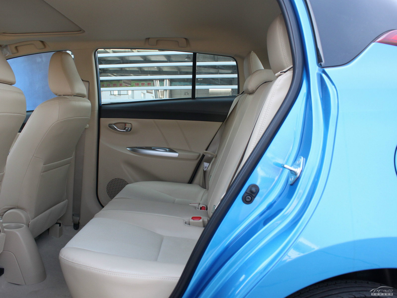 YARiS L 致炫空間高清大圖
