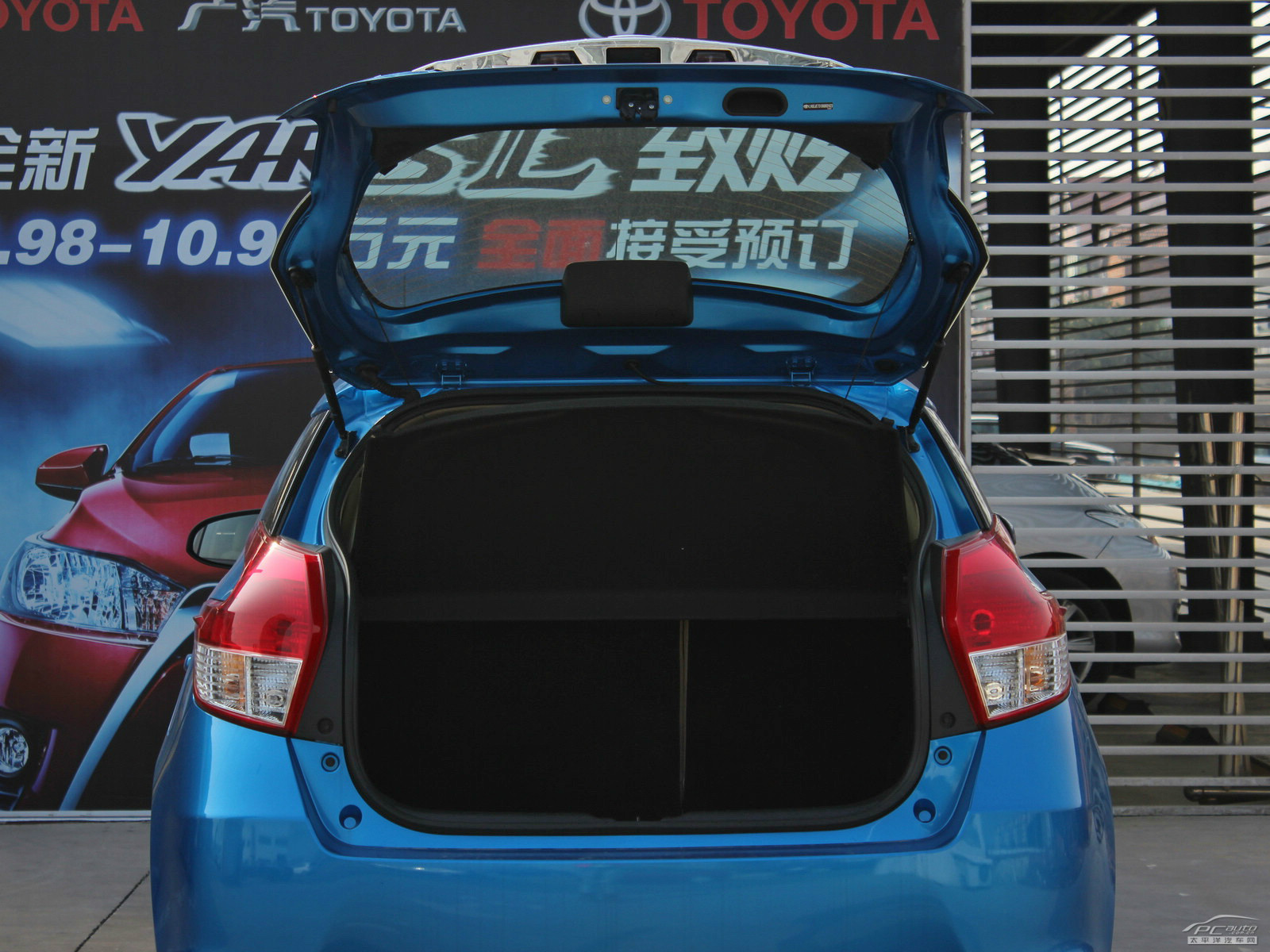YARiS L 致炫空間高清大圖