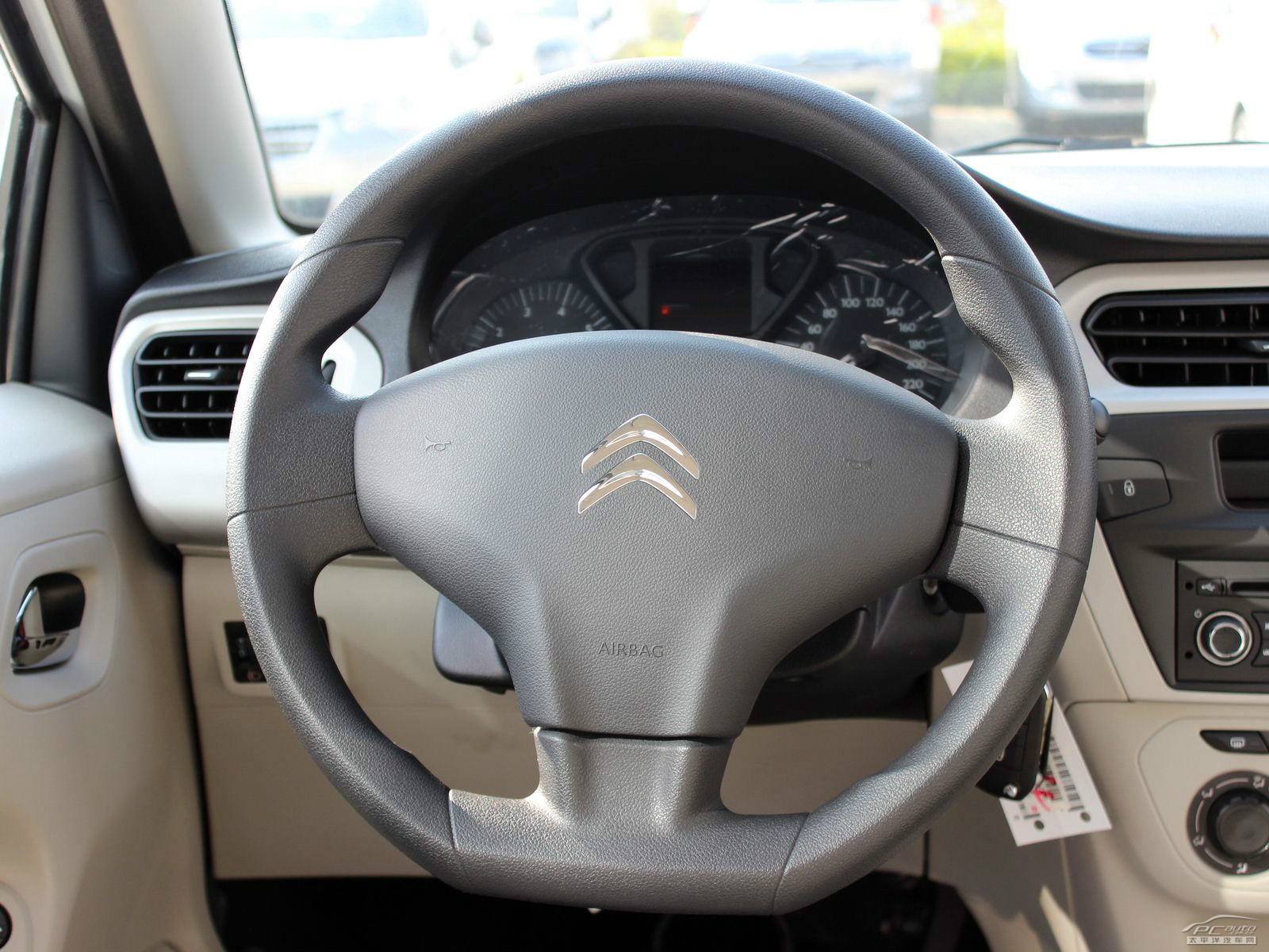 全新愛麗舍內(nèi)飾高清大圖