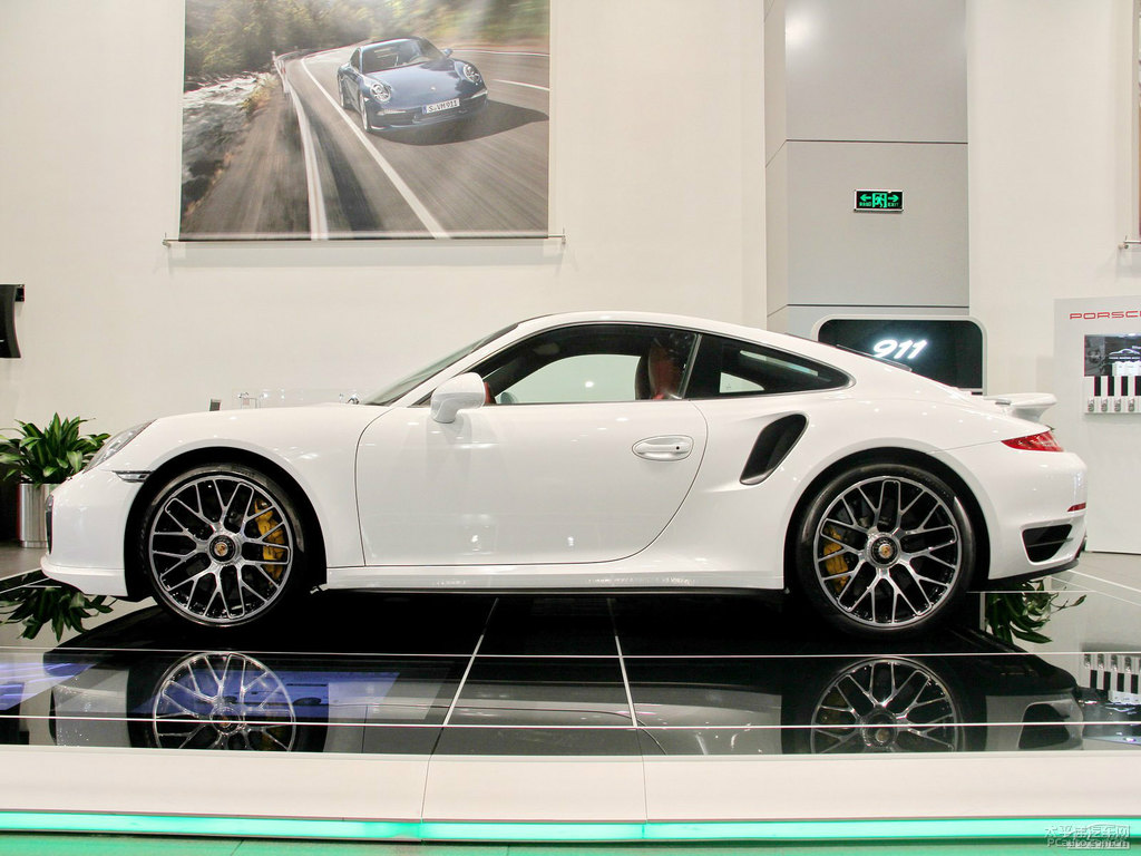 白色保時捷911整車外觀外觀圖片