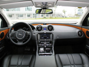 2013款 XJL 2.0T 典雅商務版