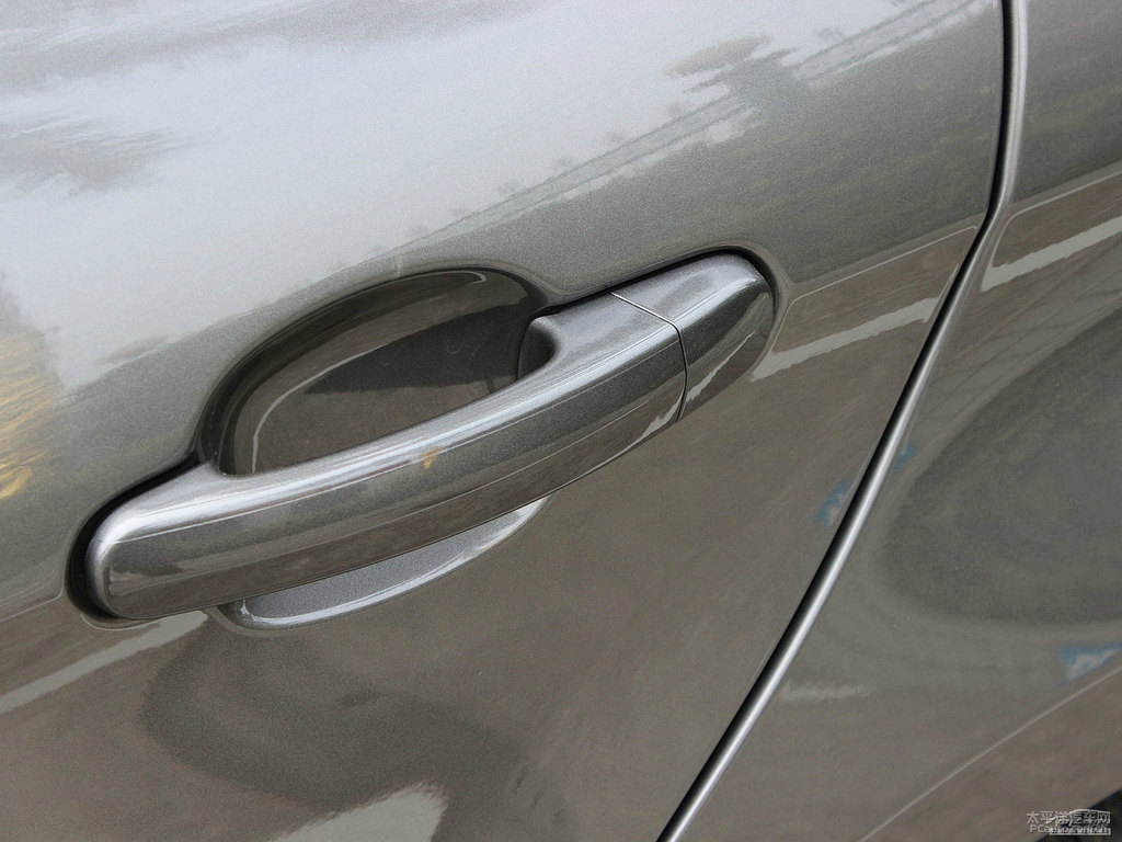 柏林灰寶來(lái)車(chē)身外觀圖片