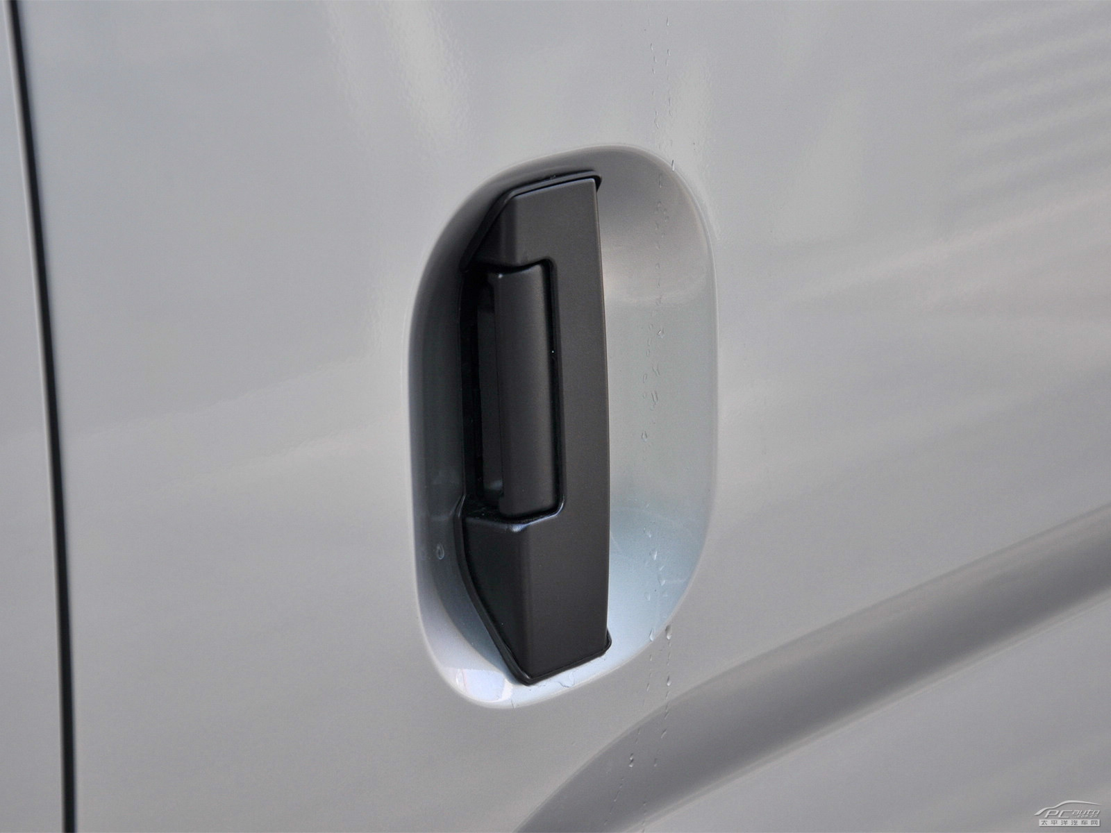 日產(chǎn)NV200外觀高清大圖