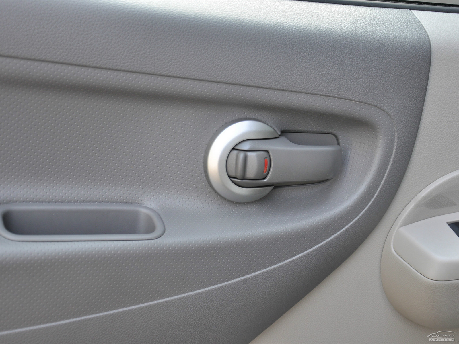 日產(chǎn)NV200內(nèi)飾高清大圖