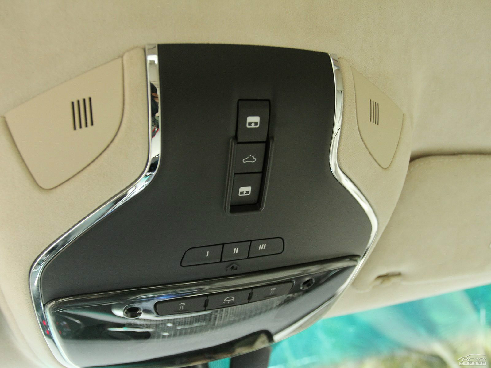 總裁內(nèi)飾高清大圖