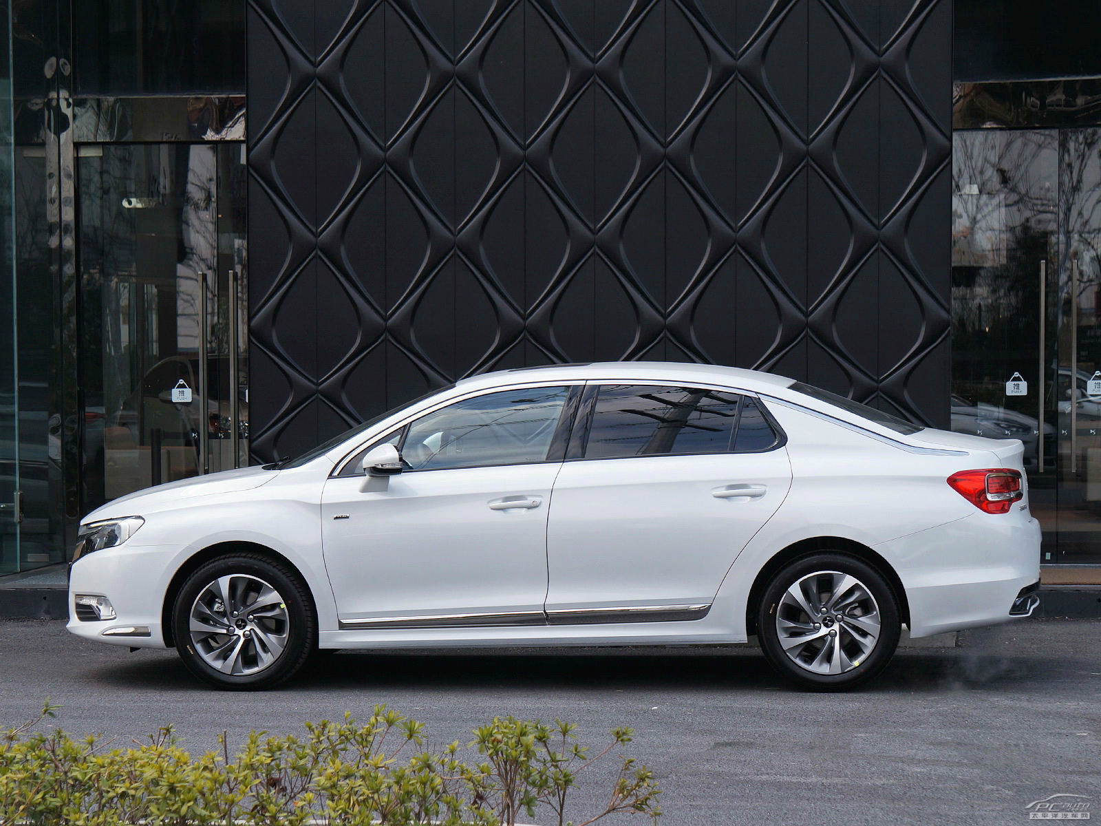 DS 5LS外觀高清大圖