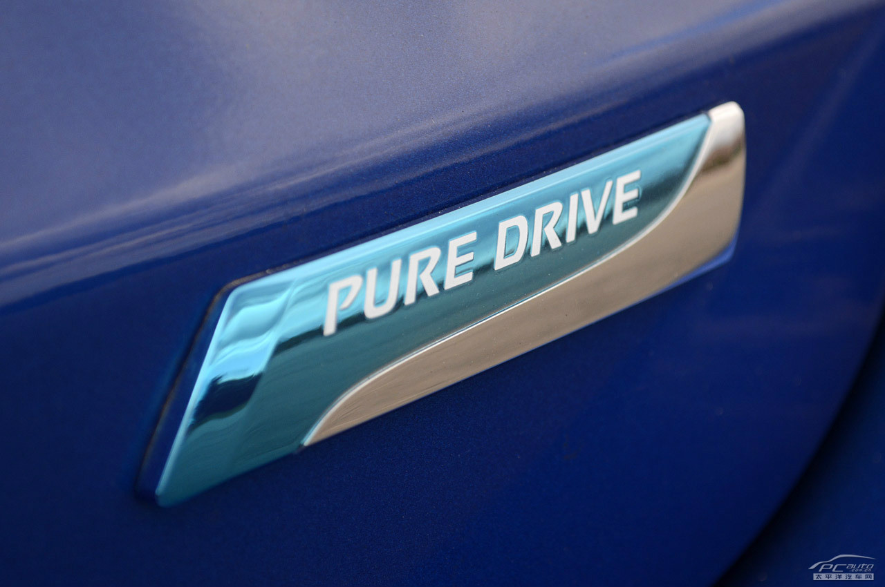 日產(chǎn)Versa外觀高清大圖