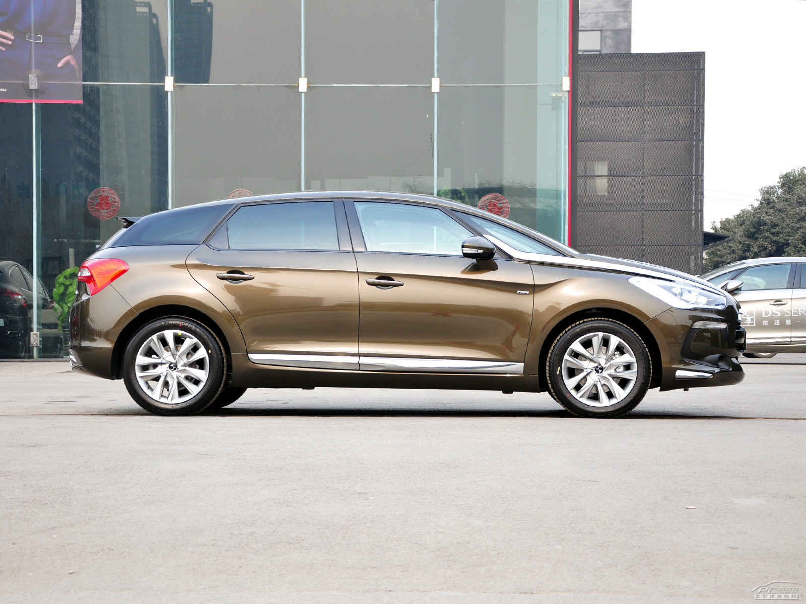 DS 5外觀高清大圖