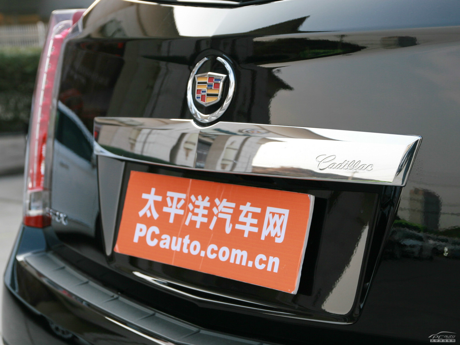 凱迪拉克SRX外觀高清大圖