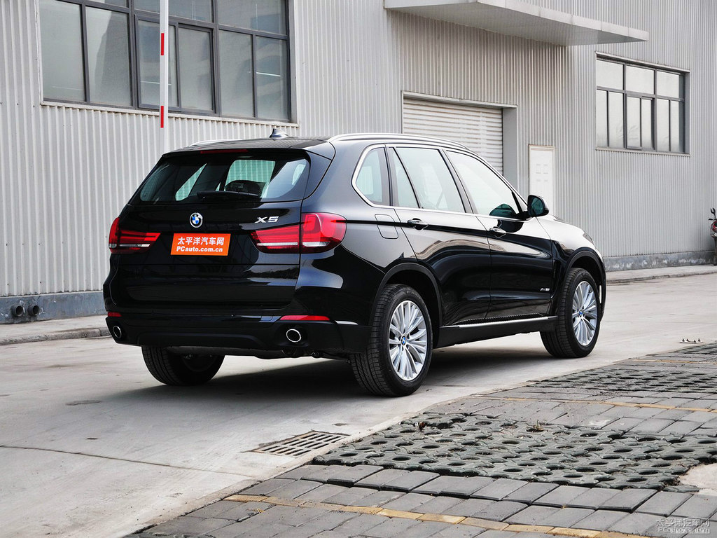 炭黑寶馬X5(進(jìn)口)整車(chē)外觀外觀圖片