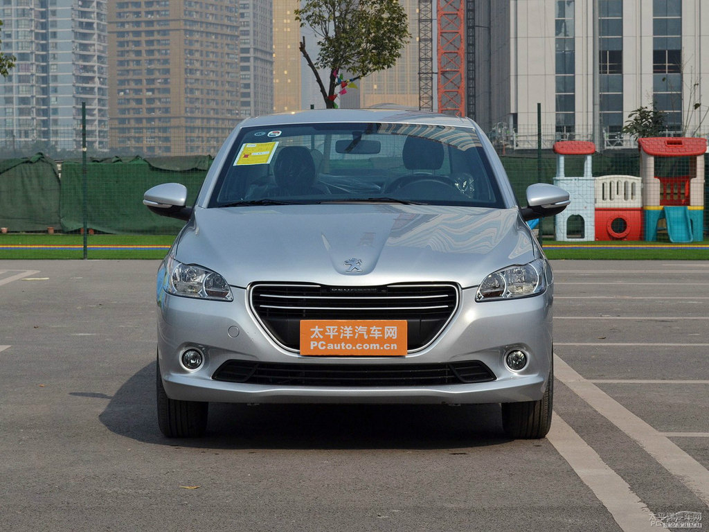 水晶銀標(biāo)致301整車(chē)外觀外觀圖片