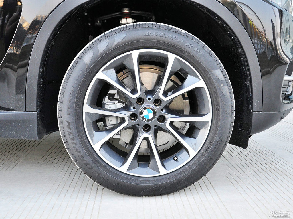 炭黑寶馬X5(進(jìn)口)車身外觀圖片