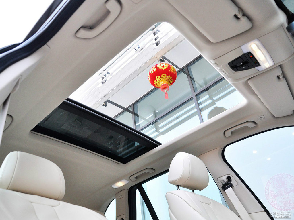 炭黑寶馬X5(進(jìn)口)車廂內(nèi)飾圖片
